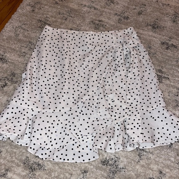 Princess Polly polka dot skirt - Picture 1 of 4
